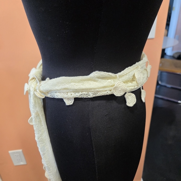 Vintage Fringe Bohochic Scarf Hippie Festival Cream Scarf Stevie Nicks - Picture 5 of 13